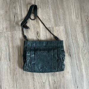 Elegant Leather Crossbody Bag